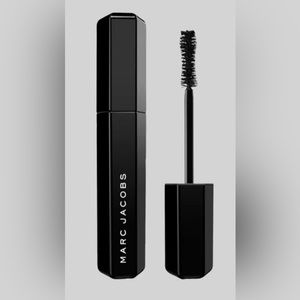 Discontinued Marc Jacobs Velvet Noir Major Volume Mascara. Brand new. Full size.